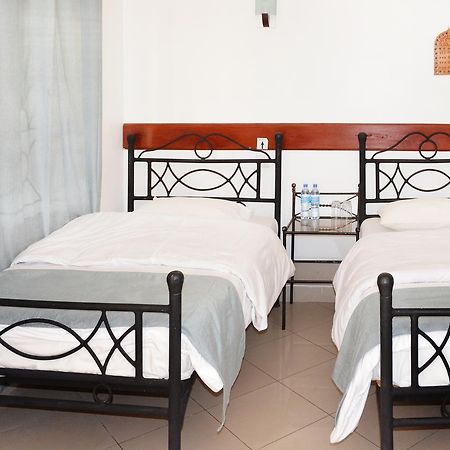 קואנרואה Arusha Naaz Hotel מראה חיצוני תמונה